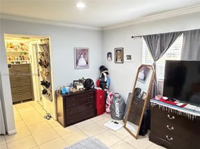 101 Berkley Road 101, Hollywood FL 33024