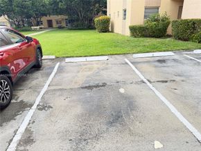 101 Berkley Road 101, Hollywood FL 33024