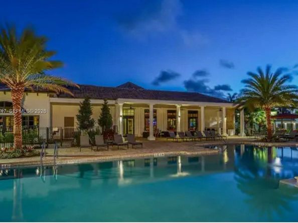 101 Berkley Road 101, Hollywood FL 33024