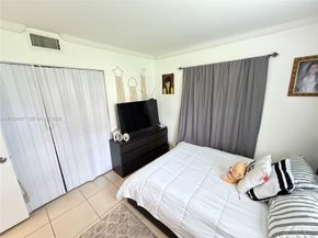 101 Berkley Road 101, Hollywood FL 33024