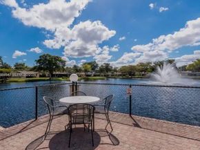 101 Berkley Road 101, Hollywood FL 33024