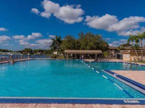 101 Berkley Road 101, Hollywood FL 33024