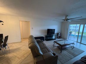 117 Lehane Terrace 210, North Palm Beach FL 33408