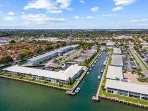 117 Lehane Terrace 210, North Palm Beach FL 33408