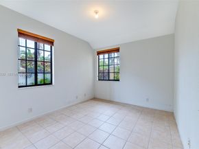 1695 Passion Vine Circle 221, Weston FL 33326