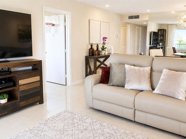 4570 NW 18th Avenue 506, Deerfield Beach FL 33064