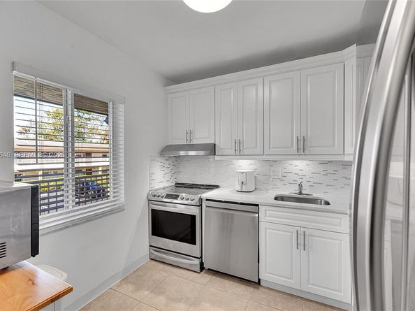 650 NW 80th Terrace 206, Margate FL 33063
