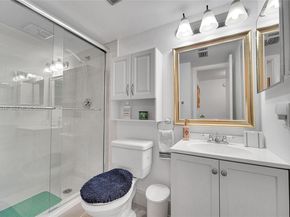 650 NW 80th Terrace 206, Margate FL 33063