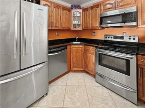 9417 SW 76th Street X36, Miami FL 33173