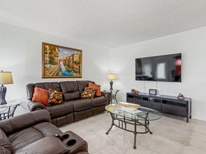 5300 Washington Street W414, Hollywood FL 33021