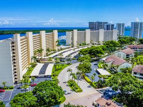 130 Lakeshore Drive 222, North Palm Beach FL 33408