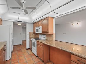 1111 Windward Dr, Pembroke Pines FL 33026