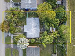 1802 Lauderdale Manor Dr, Fort Lauderdale FL 33311