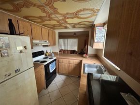 1540 NW 98th Terrace, Pembroke Pines FL 33024