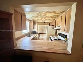 1540 NW 98th Terrace, Pembroke Pines FL 33024