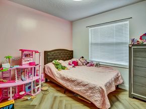 112 Cocoplum Circle, Royal Palm Beach FL 33411