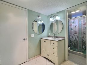 3150 Holiday Springs Boulevard 8204, Margate FL 33063