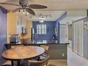 3150 Holiday Springs Boulevard 8204, Margate FL 33063