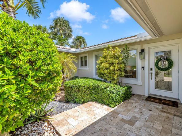 2800 NE 21st Ave, Lighthouse Point FL 33064