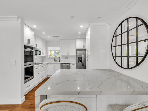 2800 NE 21st Ave, Lighthouse Point FL 33064