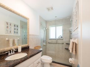 2800 NE 21st Ave, Lighthouse Point FL 33064