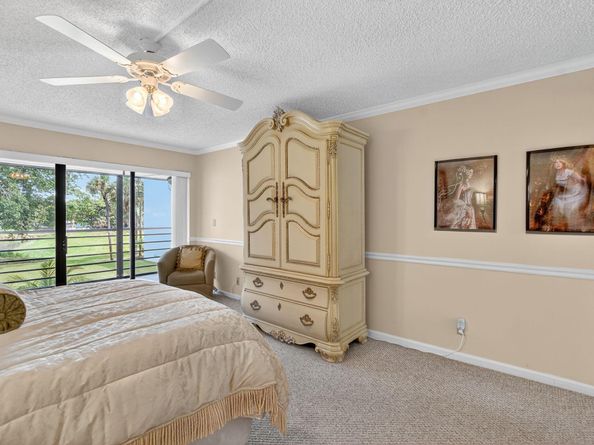 5650 Camino Del Sol 200, Boca Raton FL 33433