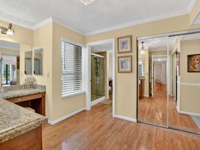 5650 Camino Del Sol 200, Boca Raton FL 33433