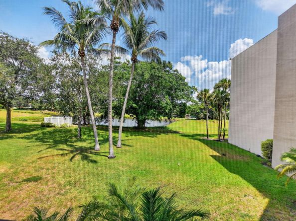 5650 Camino Del Sol 200, Boca Raton FL 33433