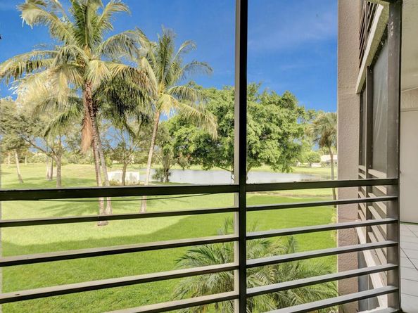 5650 Camino Del Sol 200, Boca Raton FL 33433