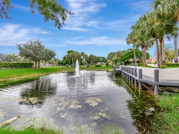 5650 Camino Del Sol 200, Boca Raton FL 33433