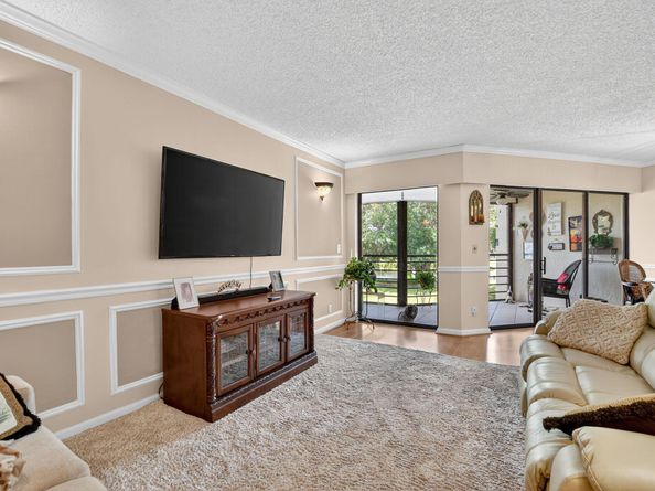 5650 Camino Del Sol 200, Boca Raton FL 33433