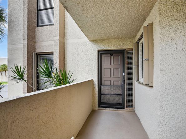 5650 Camino Del Sol 200, Boca Raton FL 33433