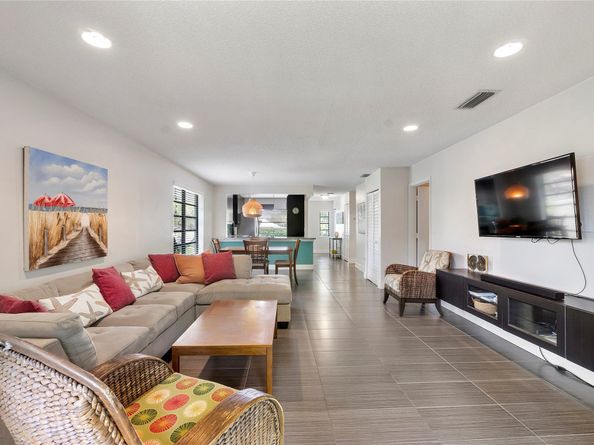 21648 Cypress Rd 13G, Boca Raton FL 33433