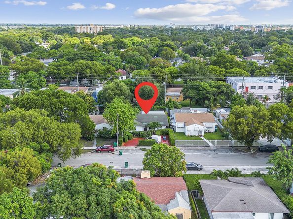 919 NW 47th Terrace, Miami FL 33127