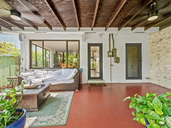 919 NW 47th Terrace, Miami FL 33127