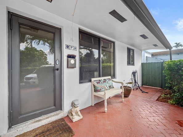 919 NW 47th Terrace, Miami FL 33127