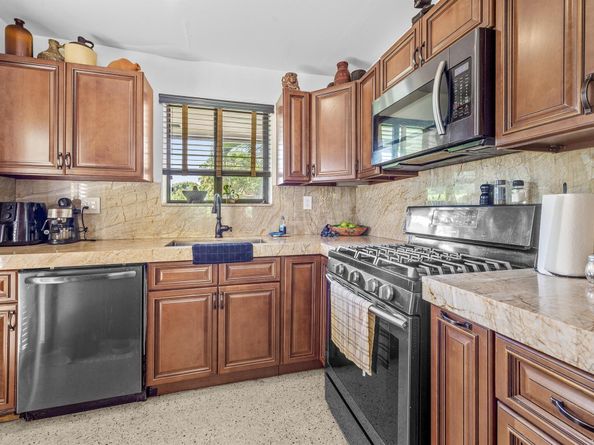 919 NW 47th Terrace, Miami FL 33127