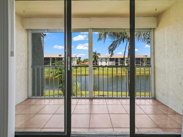 1103 Green Pine Boulevard C2, West Palm Beach FL 33409
