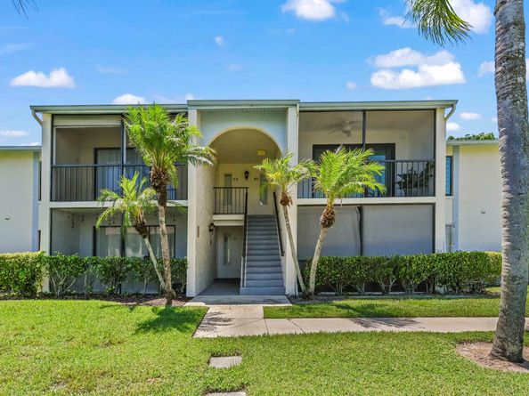 1103 Green Pine Boulevard C2, West Palm Beach FL 33409