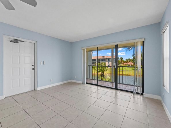 1103 Green Pine Boulevard C2, West Palm Beach FL 33409