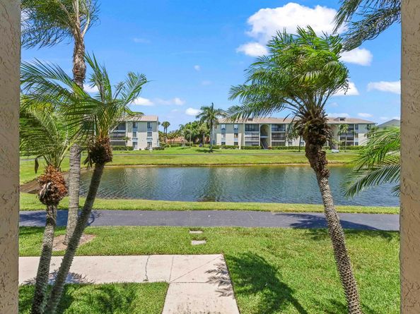 1103 Green Pine Boulevard C2, West Palm Beach FL 33409