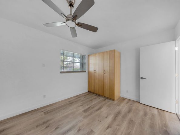 8031 NW 47th Ct, Lauderhill FL 33351