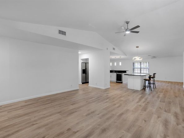 8031 NW 47th Ct, Lauderhill FL 33351