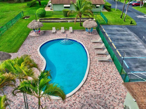 1502 Palmland Drive 1F, Boynton Beach FL 33436