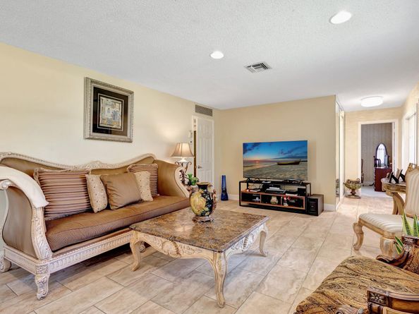 1502 Palmland Drive 1F, Boynton Beach FL 33436