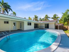 1255 Hollywood Blvd, Hollywood FL 33019