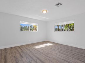 1255 Hollywood Blvd, Hollywood FL 33019