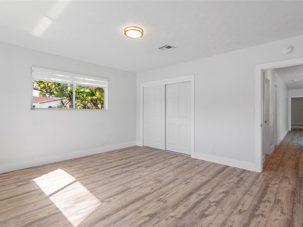 1255 Hollywood Blvd, Hollywood FL 33019