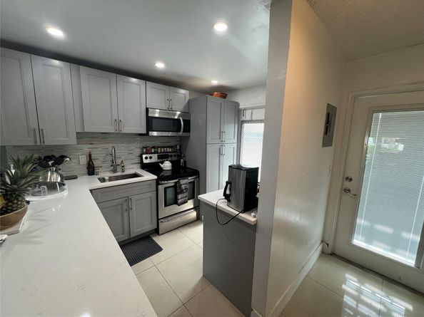 1040 SE 4th Ave 123, Deerfield Beach FL 33441