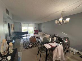 1040 SE 4th Ave 123, Deerfield Beach FL 33441